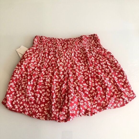 Myah Smock waisted Crinkle Short - Picture 5 of 6